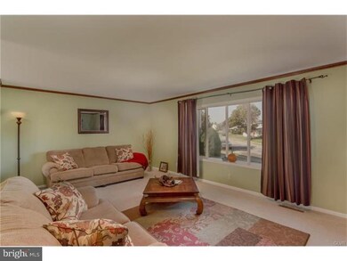 1736 Michael Dr, Whitehall, PA 18052 - photo 3