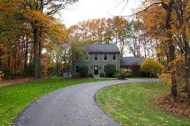 707 Maple Ln, Schenectady, NY 12309 - photo 4