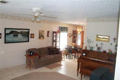 Living/Dining Area