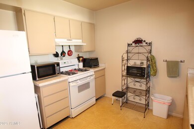 Kitchen has gas stove