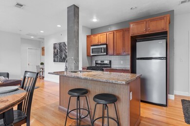 317 Main St unit 7, Wakefield, MA 01880 - photo 2