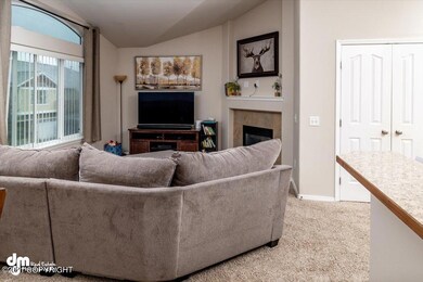 04-Living Room