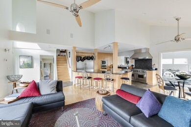 921 Creek Dr, Annapolis, MD 21403 - photo 7