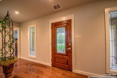 8633 Classic Oaks Ln, San Antonio, TX 78255 - photo 3