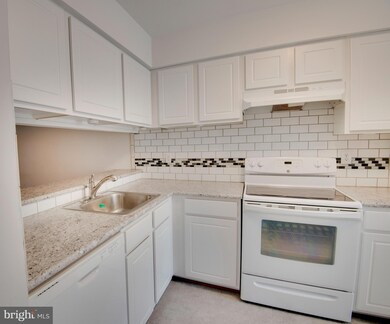 6882 Ducketts Ln, Elkridge, MD 21075 - photo 6