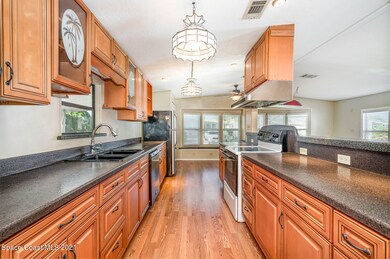 644 Periwinkle Cir, Sebastian, FL 32976 - photo 7