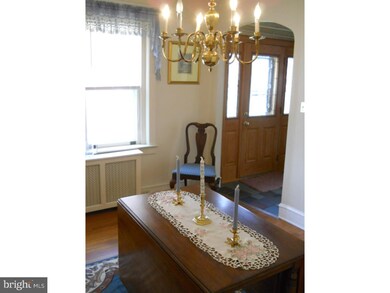 526 W 2nd St, Lansdale, PA 19446 - photo 7