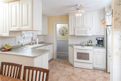 16 Tallman Ave, Cranston, RI 02910 - photo 3