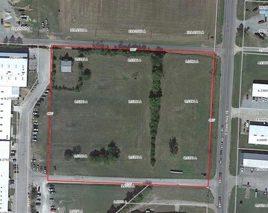 2537 N Center St, Bonham, TX 75418 - photo 2