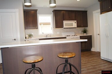 102 N Franklin St, New Ulm, MN 56073 - photo 6