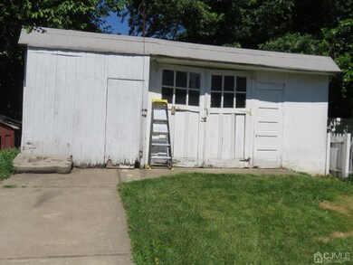 583 Johnstone St, Perth Amboy, NJ 08861 - photo 4