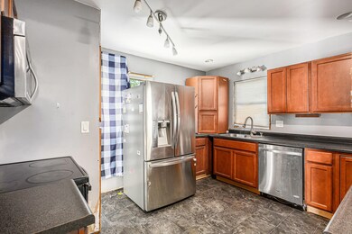 1109 5th St, Three Rivers, MI 49093 - photo 6