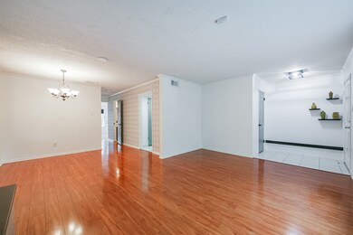 14349 Lost Meadow Ln unit A, Houston, TX 77079 - photo 4