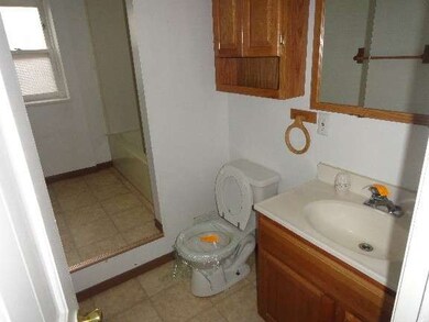 122 Pueblo Rd, Carpentersville, IL 60110 - photo 7