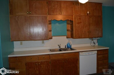 1509 S Elm St, Shenandoah, IA 51601 - photo 7