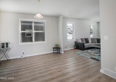 114-Steamboat-Dr-MLS_05
