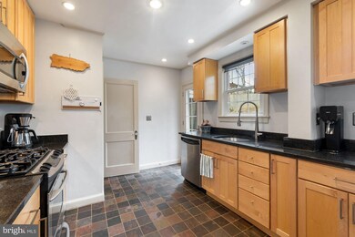 2308 Cheverly Ave, Cheverly, MD 20785 - photo 7