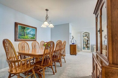 unlisted-address, Naperville, IL 60563 - photo 6