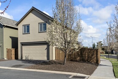 20781 NE Comet Ln, Bend, OR 97701 - photo 5