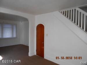 616 E Bertsch St, Lansford, PA 18232 - photo 3