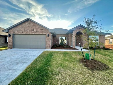 18325 Austin Ct, Edmond, OK 73012 - photo 2