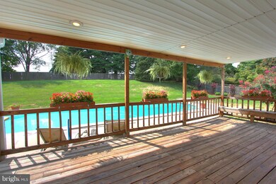 8312 Wehland Ct, Laurel, MD 20723 - photo 5