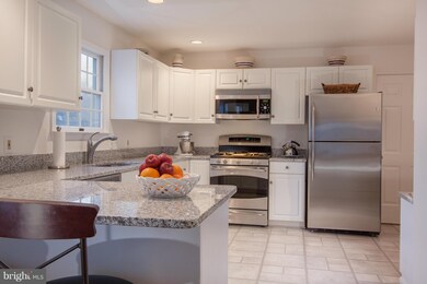 302 N Spring St, Falls Church, VA 22046 - photo 7