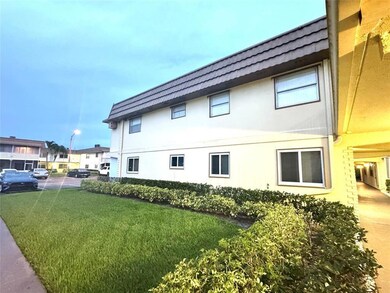 172 Saxony Trail unit 172, Delray Beach, FL 33446 - photo 2