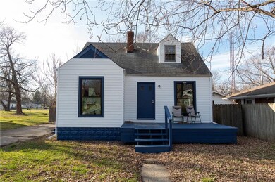 2319 Sheridan St, Anderson, IN 46016 - photo 3