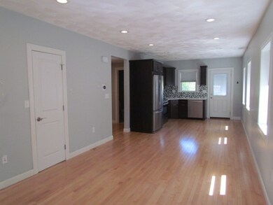 135 Hilldale Ave unit 135, Haverhill, MA 01832 - photo 3
