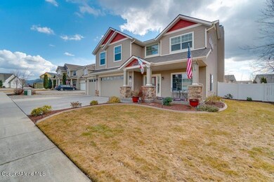 2Front of home.jpg-SMALL