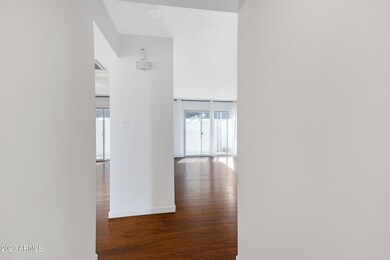 2401 N 70th St Unit V-4