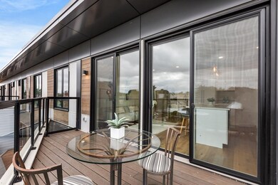 97 Elmwood St unit 304, Cambridge, MA 02140 - photo 5