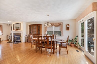 4 Rebecca Ln, Stoneham, MA 02180 - photo 7