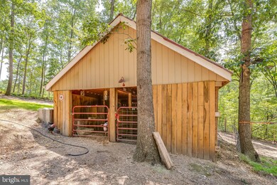 143 Campaign Ln, Hedgesville, WV 25427 - photo 7