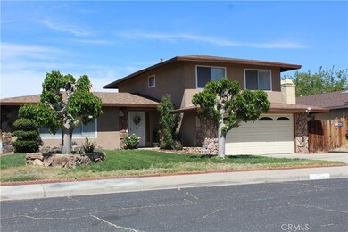 13800 Woodbine Dr, Victorville, CA 92395 - photo 2