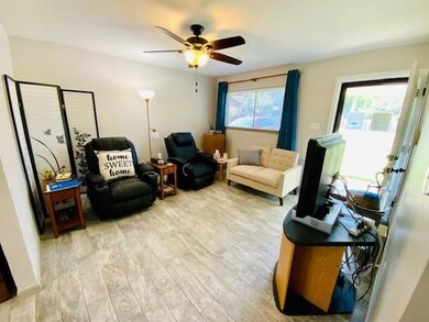 356 Belle St, Bedford, TX 76022 - photo 2