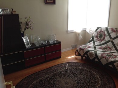 2122 Suffolk Ave, Westchester, IL 60154 - photo 6