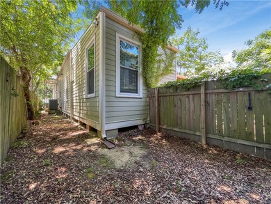 1124 N Dorgenois St, New Orleans, LA 70119 - photo 2