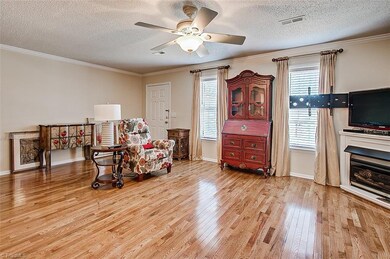 3140 Zoo Pkwy unit 202, Asheboro, NC 27205 - photo 4