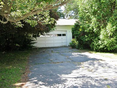 18 Blue Ridge Rd, Cranston, RI 02920 - photo 2