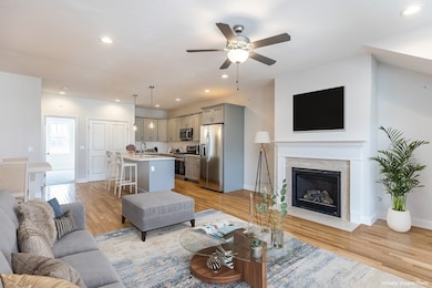 99 Sunflower Way, Plymouth, MA 02360 - photo 2