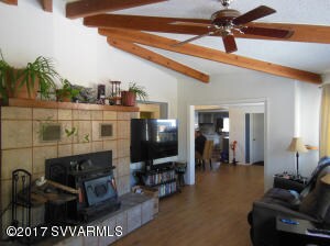 200 Harmony Livingroom