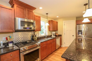 16 Honeycomb Way, Newmarket, NH 03857 - photo 7