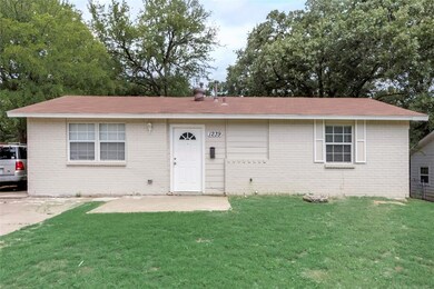 1239 Briarwood Dr, Mesquite, TX 75149 - photo 2