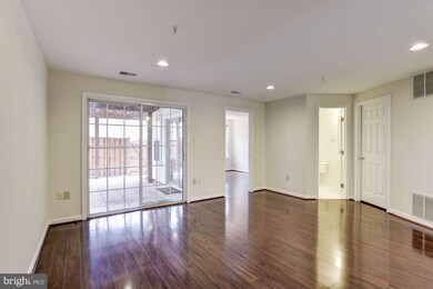 7316 Shady Glen Dr, Columbia, MD 21046 - photo 5