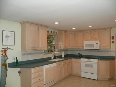 5546 Wagner Rd, Coopersburg, PA 18036 - photo 7