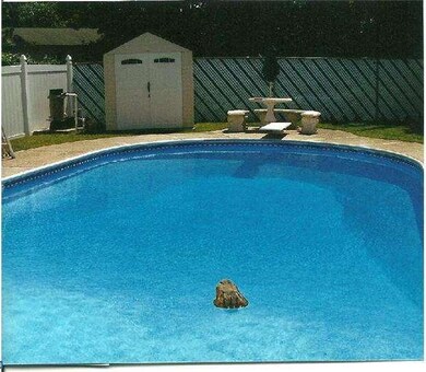 1406 Baetzel Ave, Gloucester City, NJ 08030 - photo 4