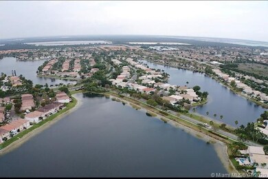 6942 NW 107th Place, Doral, FL 33178 - photo 4