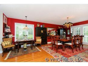 breakfast area & formal dining